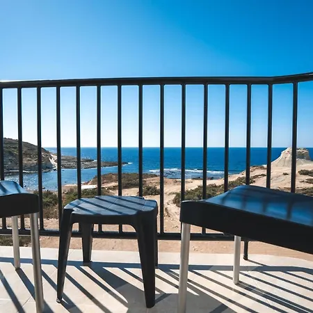 Sunset Seaview Apartment *