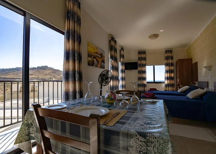 Sunset Seaview Apartment Marsalforn